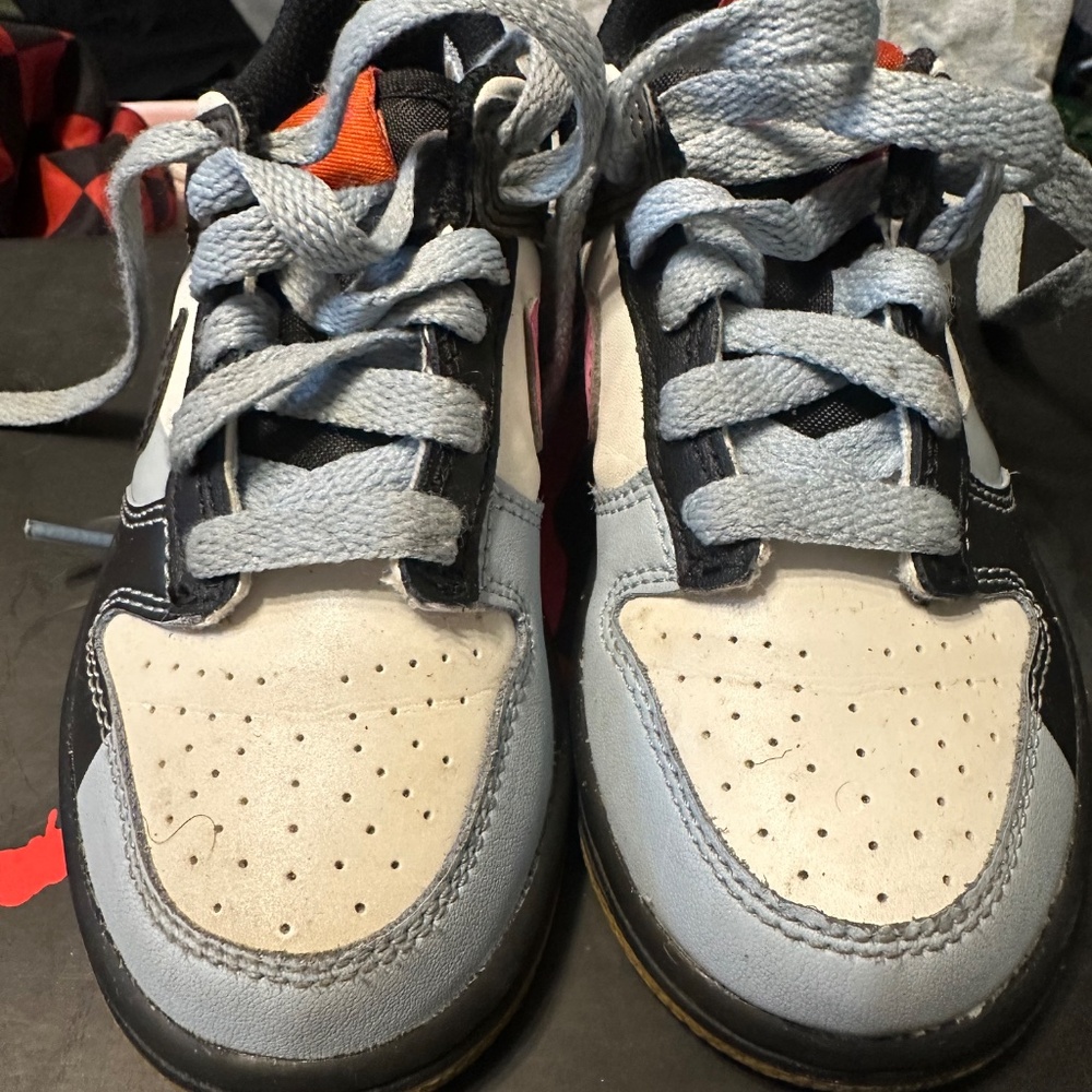 Dunks - Picture 3 of 3